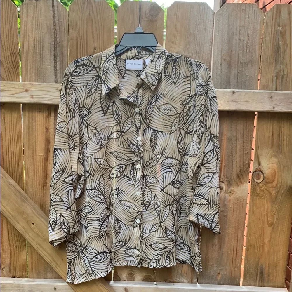 Alfred Dunner sheer  3/4 Sleeve Button Down Shirt
